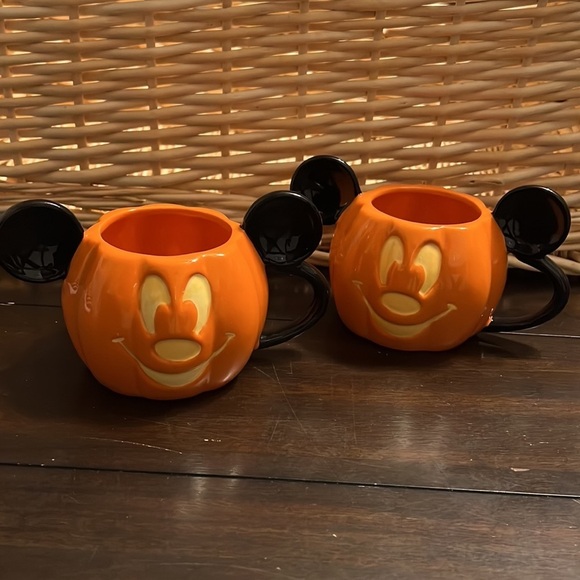 Disney Halloween Mickey Mouse coffee mug set - Picture 2 of 2